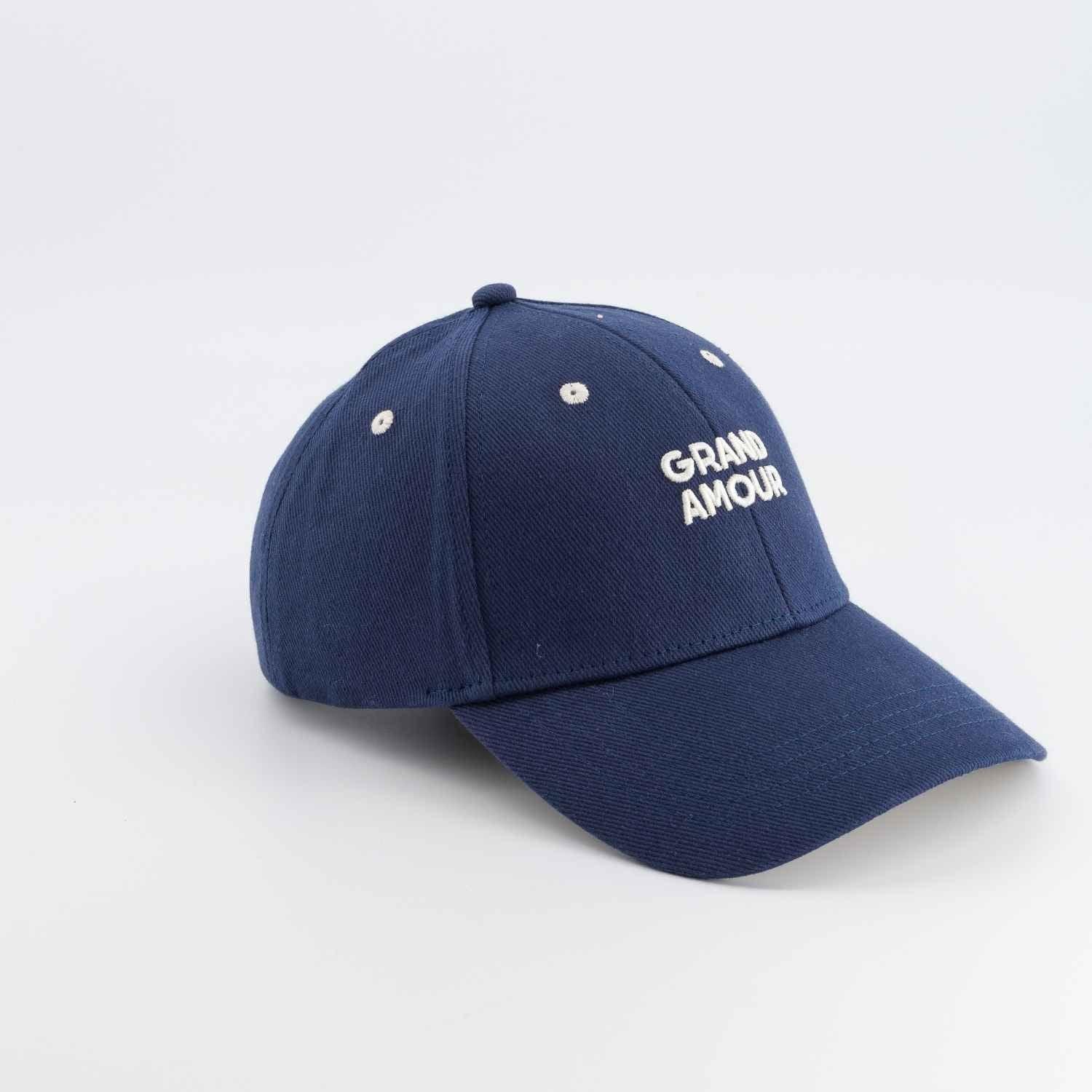 casquette-bebe-enfant-parent-chamaye-assorti-papa-maman-enfant-casquette-papa-fils-cadeau-fete-des-peres-casquette-mere-fille-cadeau-naissance-maman-bebe-cadeau-original-famille-casquette-personnalisable-broderie-grand-amour