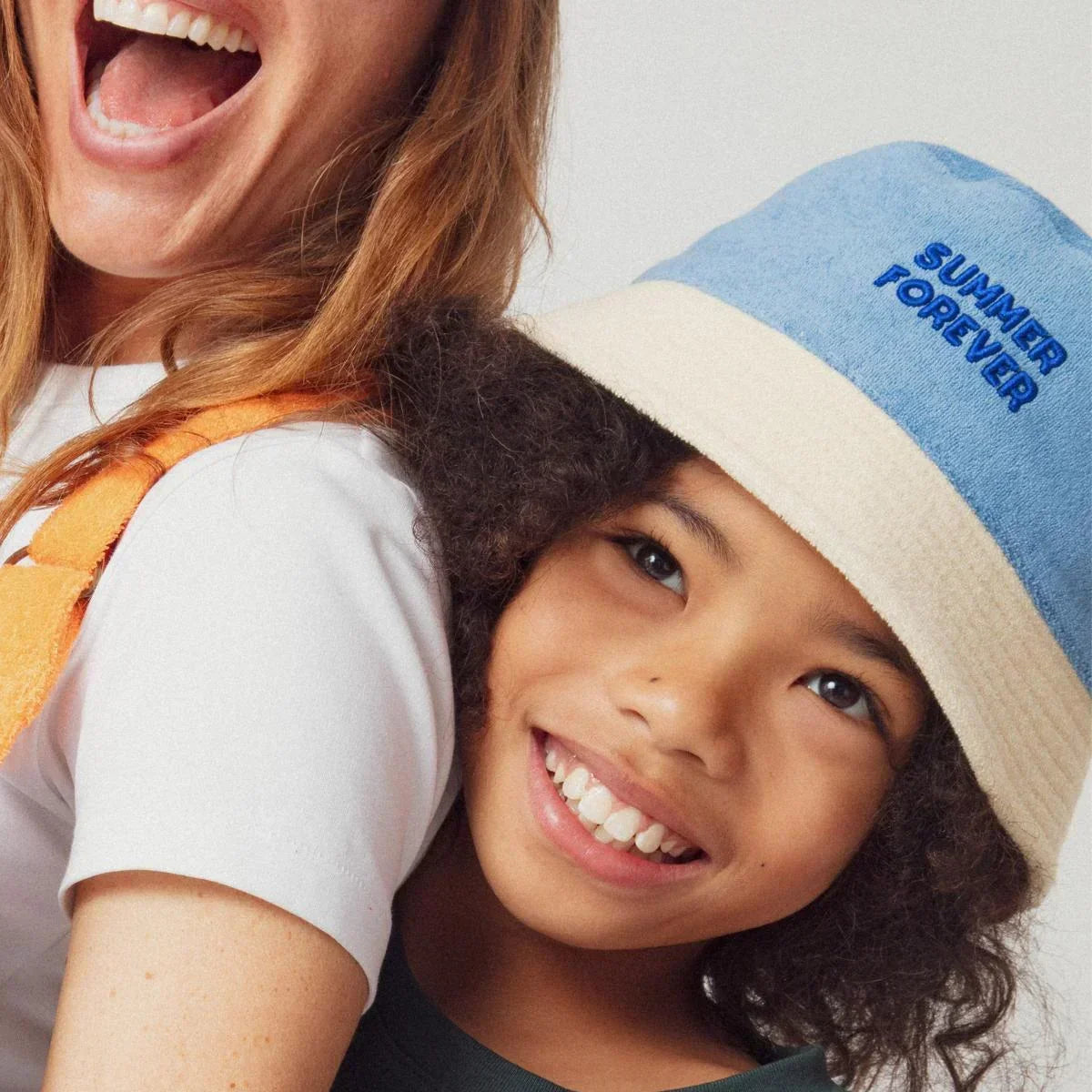 bob-bebe-enfant-parent-chamaye-assorti-papa-maman-enfant-bob-papa-fils-cadeau-fete-des-peres-casquette-mere-fille-cadeau-naissance-maman-bebe-cadeau-original-famille-bob-personnalisable-broderie-éponge-summer-forever