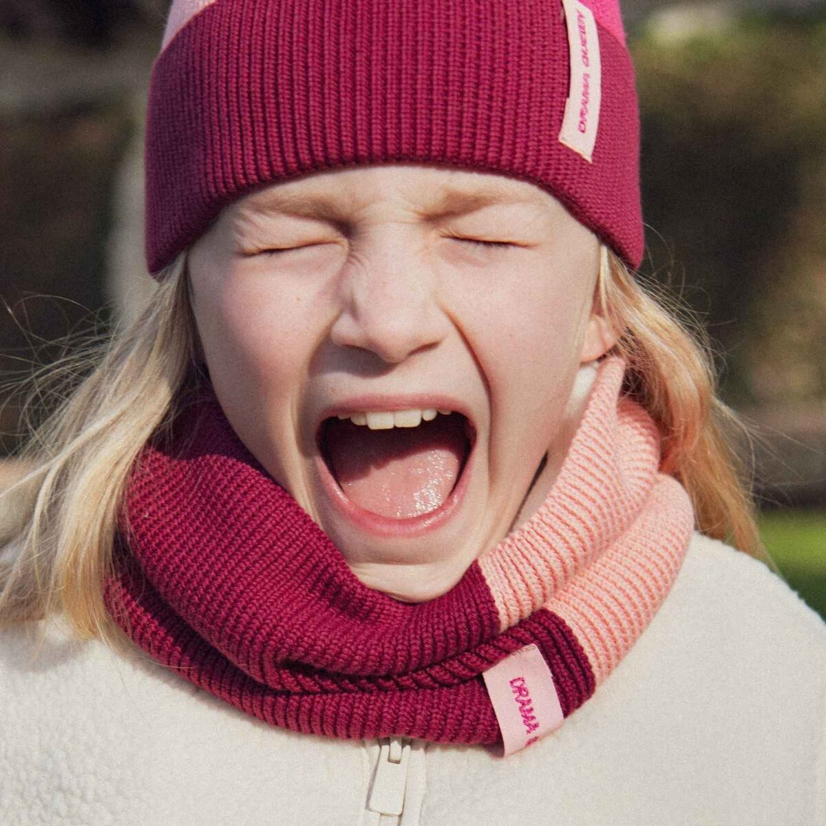 snood-enfant-hiver-chamaye-cadeau-naissance-bebe-pratique-echarpe-hiver-garcon-snood-fille-laine-cachemire 