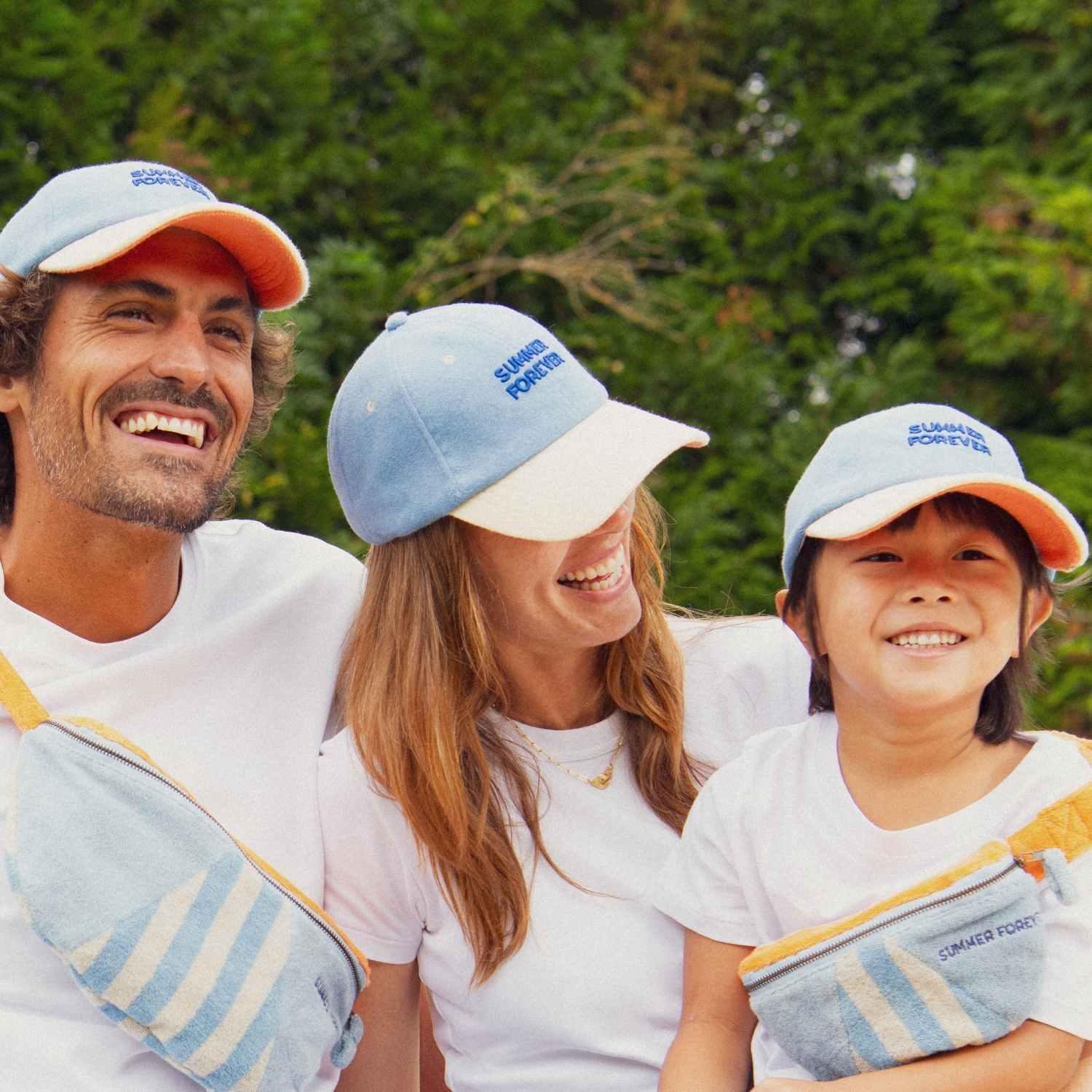 casquette-bebe-enfant-parent-chamaye-assorti-papa-maman-enfant-casquette-papa-fils-cadeau-fete-des-peres-casquette-mere-fille-cadeau-naissance-maman-bebe-cadeau-original-famille-casquette-personnalisable-broderie-summer-forever-éponge