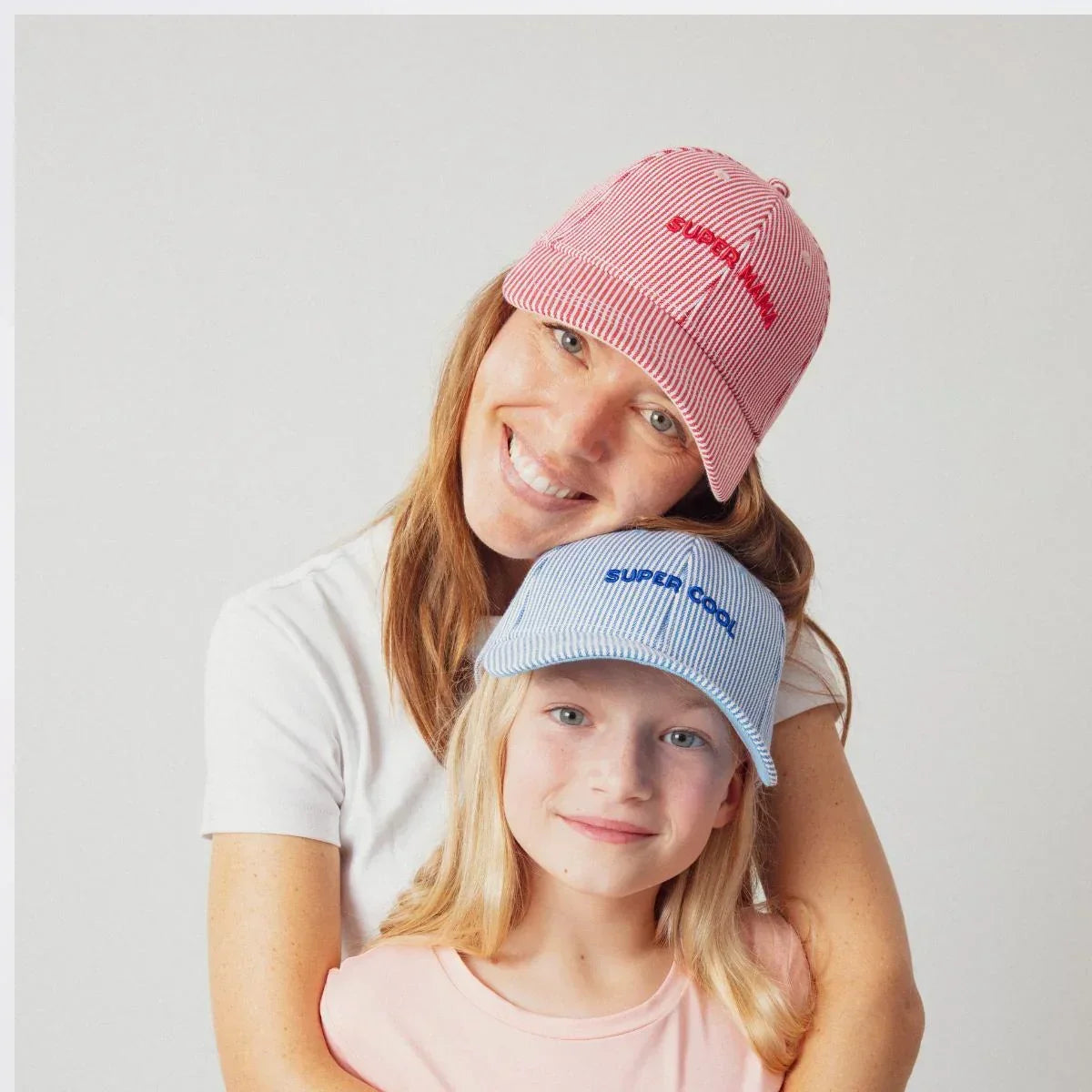 casquette-bebe-enfant-parent-chamaye-assorti-papa-maman-enfant-casquette-papa-fils-cadeau-fete-des-peres-casquette-mere-fille-cadeau-naissance-maman-bebe-cadeau-original-famille-casquette-personnalisable-broderie-super-mama-cool