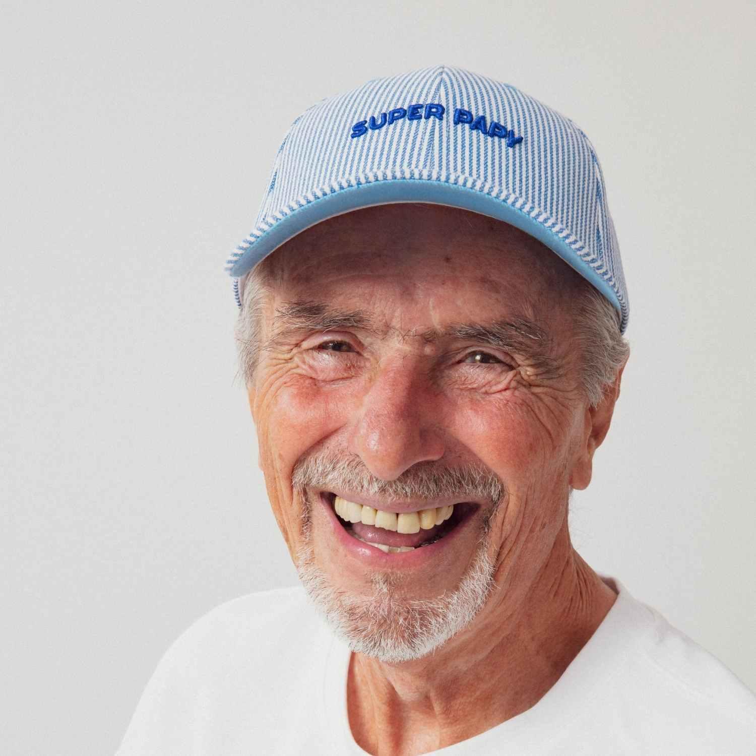 casquette-bebe-enfant-parent-chamaye-assorti-papa-maman-enfant-casquette-papa-fils-cadeau-fete-des-peres-casquette-mere-fille-cadeau-naissance-maman-bebe-cadeau-original-famille-casquette-personnalisable-broderie-super-papy