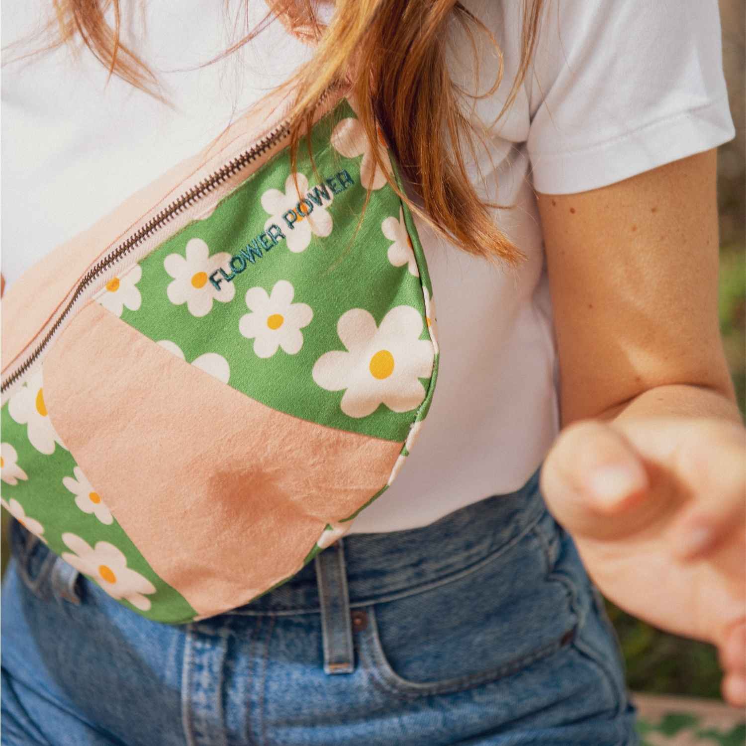 banane-parent-enfant-banane-maman-mixte-enfant-cadeau-été-maman-enfant-cadeau-anniversaire-petite-fille-matchy-matchy-cadeau-famille-cadeau-mere-fille-original-cadeau-mere-fille-pratique-matchy-matchy-cadeaux-fête-des-meres-famille-marque-francaise -motif-flower