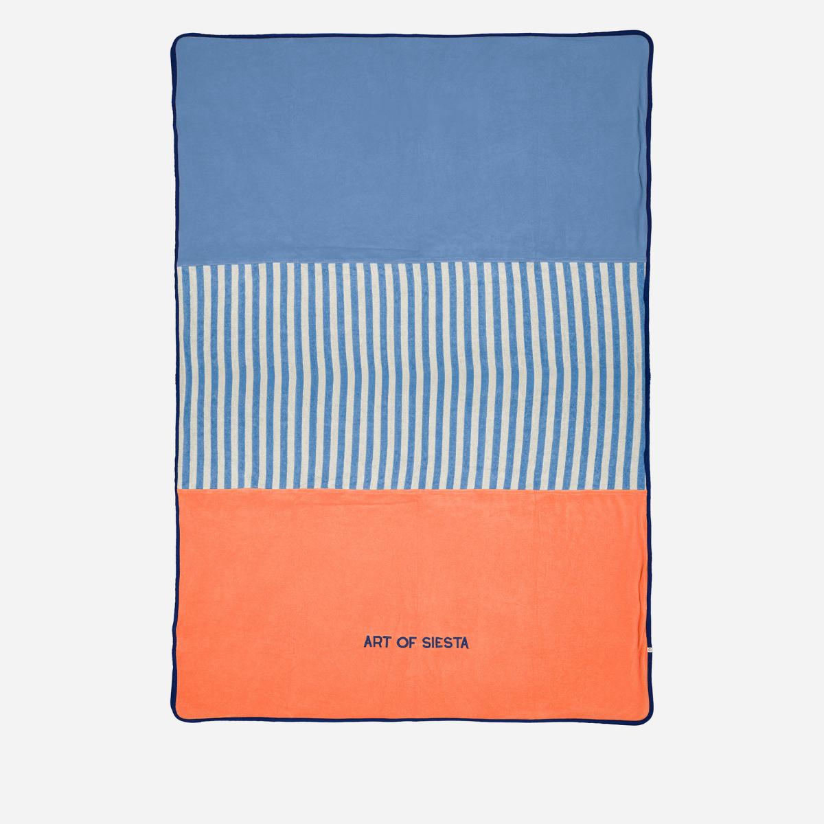 serviette-famille-plage-enfant-éponge-chamaye-assorti-papa-maman-enfant-casquette-papa-fils-cadeau-fete-des-peres-casquette-mere-fille-cadeau-naissance-maman-bebe-cadeau-original-famille-casquette-personnalisable-broderie-art-of-siesta