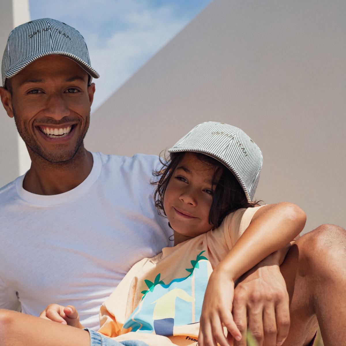 casquette-dream-team-bebe-enfant-parent-chamaye-assorti-papa-maman-enfant-cabas-papa-fils-cadeau-naissance-maman-bebe-cadeau-original-famille-personnalisable-broderie