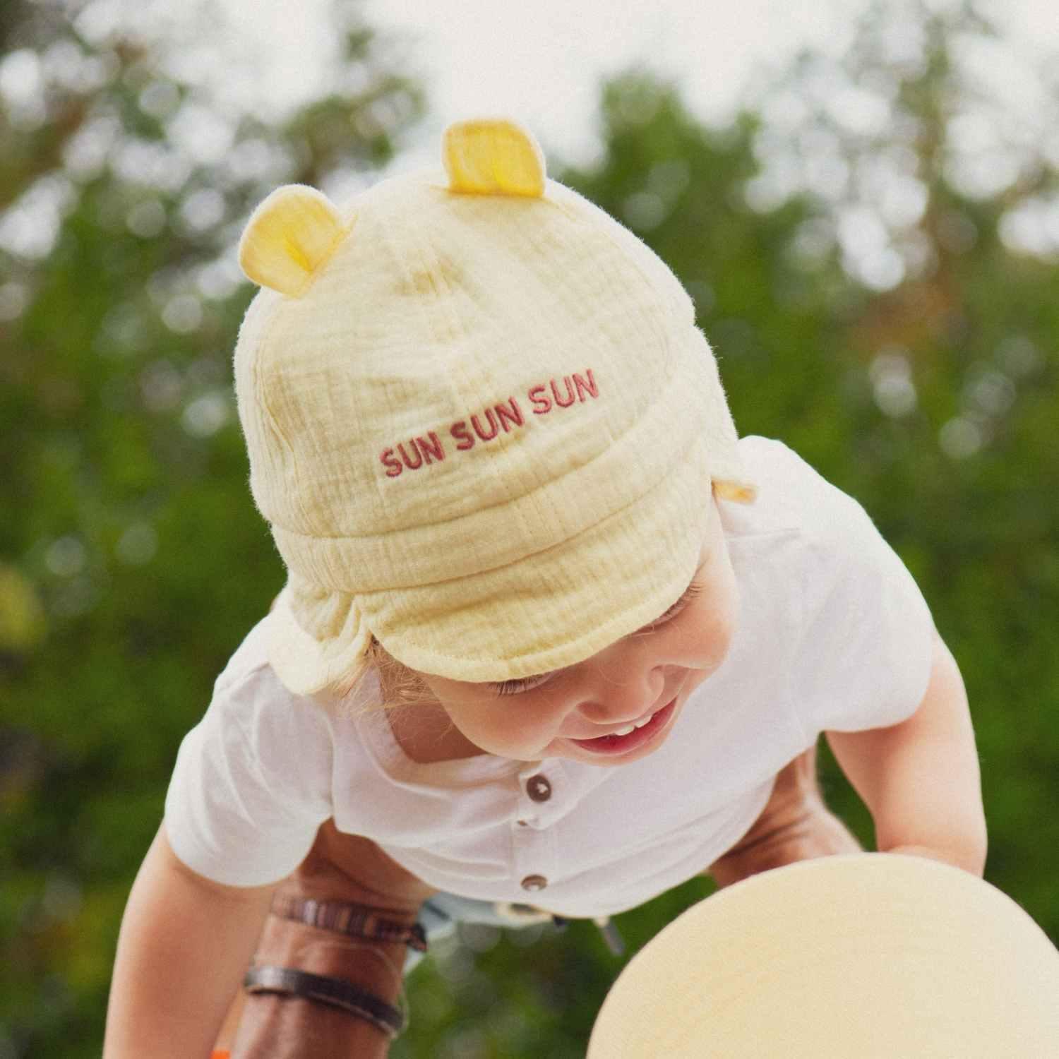 chapeau-bebe-enfant-soleil-chamaye-assorti-papa-maman-enfant-casquette-papa-fils-cadeau-fete-des-peres-casquette-mere-fille-cadeau-naissance-maman-bebe-cadeau-original-famille-casquette-personnalisable-broderie-sun