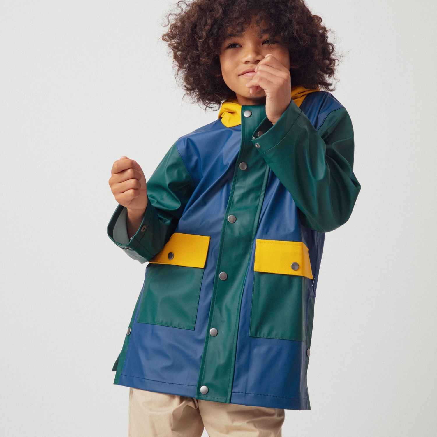 impermeable-mixte-pluie-papa-maman-chamaye-assorti-parent-enfant-kway-papa-fils-cadeau-fete-des-peres-imperméable-mere-fille-cadeau-maman-bebe-matchy-matchy-cadeau-original-famille-broderie-high-five
