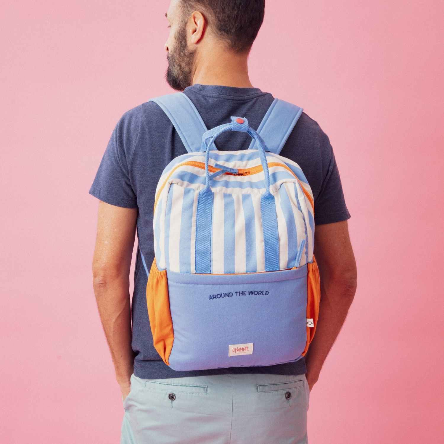 sac-à-dos-enfant-adulte-papa-maman-chamaye-assorti-parent-enfant-sac-papa-fils-cadeau-fete-des-peres-sac-mere-fille-cadeau-naissance-maman-matchy-matchy-cadeau-original-famille-broderie-motif-rentreescolaire-around-the-world