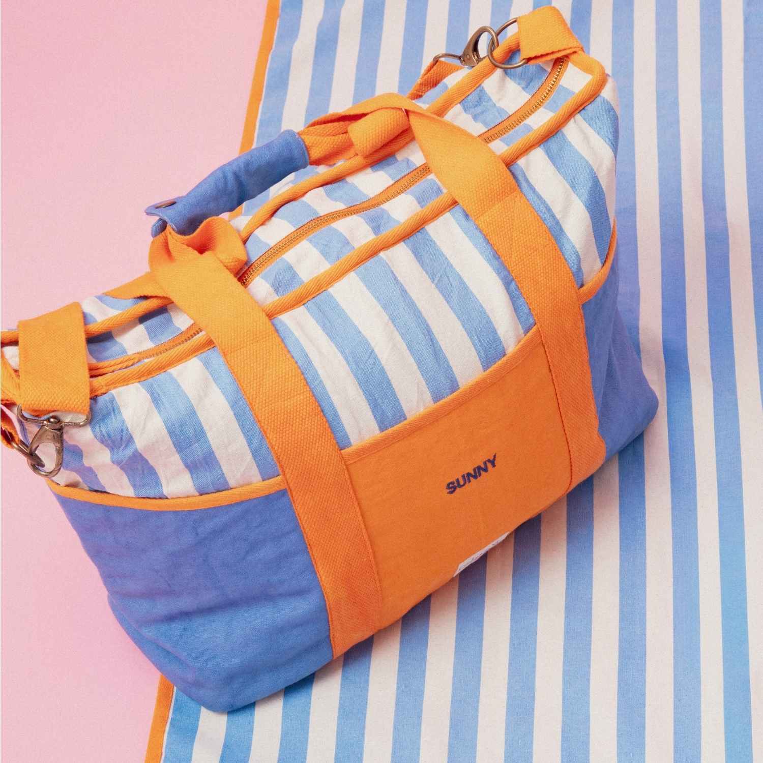 sac-parent-maman-isotherme-sac-cabas-maman-mixte-cadeau-été-maman-papa-cadeau-anniversaire-fête-de-mères-matchy-matchy-cadeau-famille-cadeau-pere-fils-original-cadeau-mere-fille-pratique-matchy-matchy-cadeaux-noel-famille-marque-francaise 