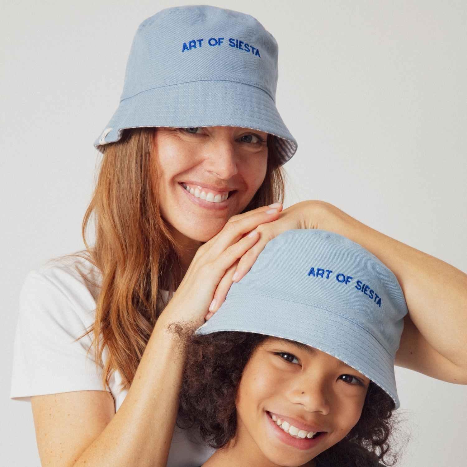 bob-bebe-enfant-parent-chamaye-assorti-papa-maman-enfant-bob-papa-fils-cadeau-fete-des-peres-casquette-mere-fille-cadeau-naissance-maman-bebe-cadeau-original-famille-bob-personnalisable-broderie-art-of-siesta-rayures