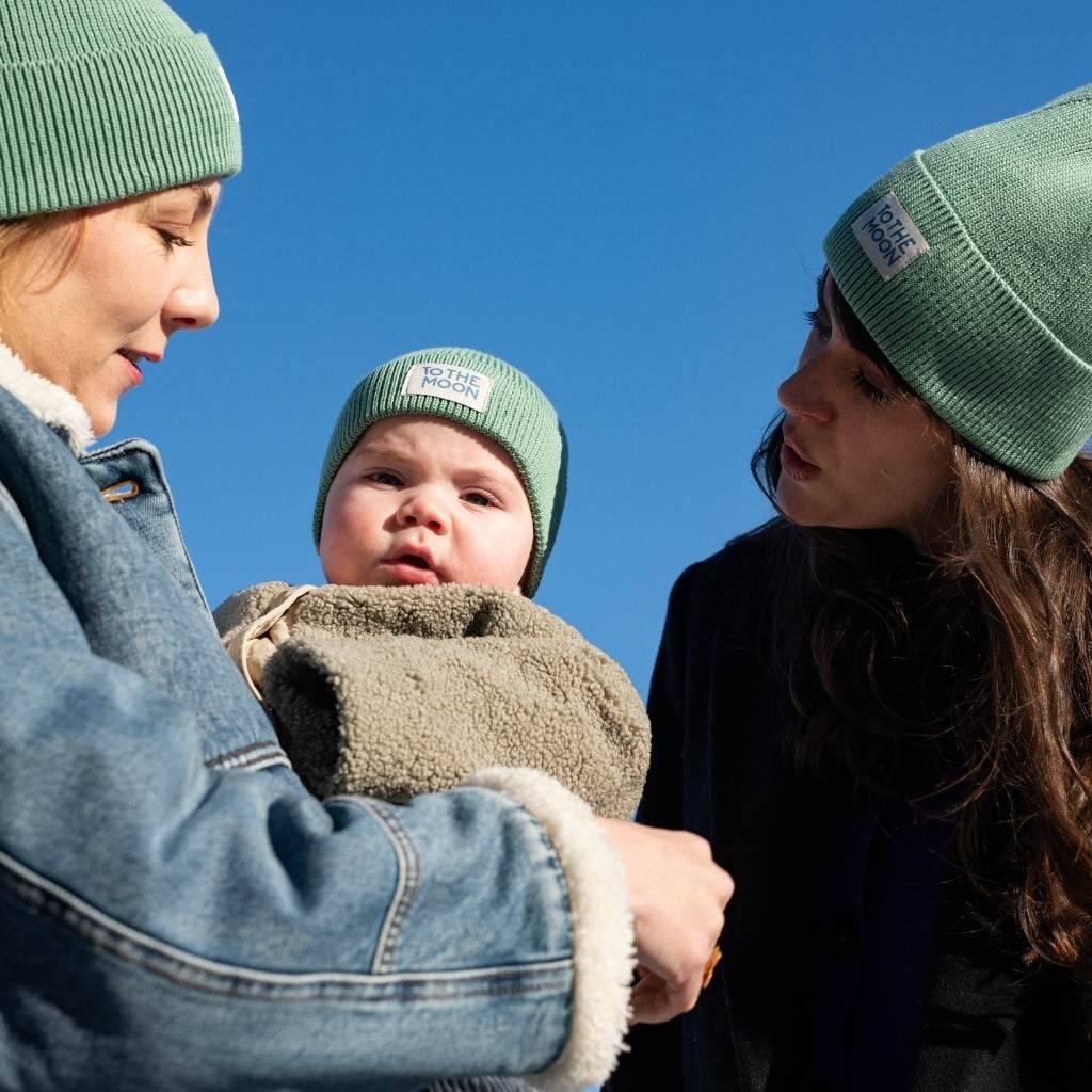 bonnet-bebe-enfant-papa-maman-chamaye-assorti-parent-enfant-bonnet-papa-fils-cadeau-fete-des-peres-bonnet-mere-fille-cadeau-naissance-maman-bebe-matchy-matchy-cadeau-original-famille-broderie-to-the-moon