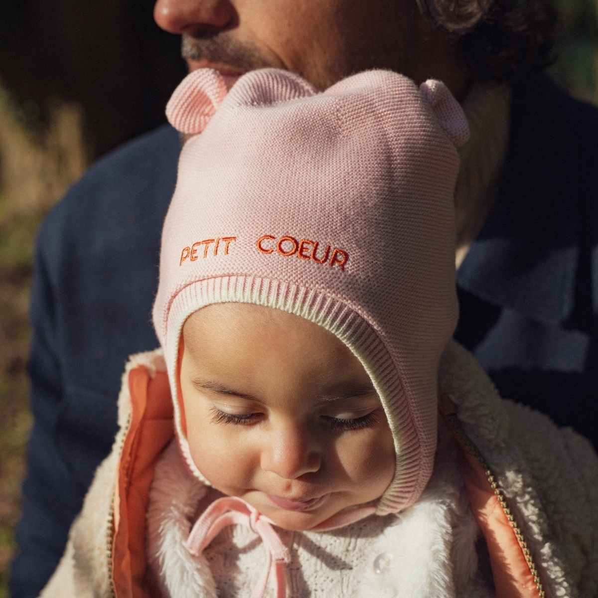bonnet-bebe-enfant-papa-maman-chamaye-assorti-parent-enfant-bonnet-papa-fils-cadeau-fete-des-peres-bonnet-mere-fille-cadeau-naissance-maman-bebe-matchy-matchy-cadeau-original-famille-broderie-petit-coeur
