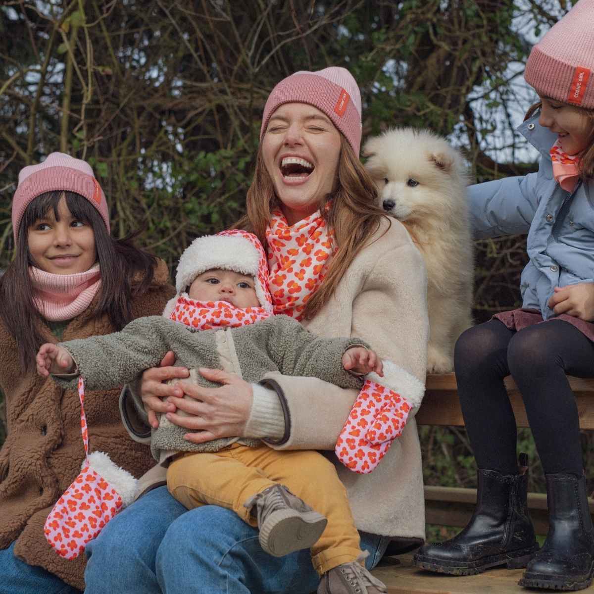  bonnet-bebe-enfant-papa-maman-chamaye-assorti-parent-enfant-bonnet-papa-fils-cadeau-fete-des-peres-bonnet-mere-fille-cadeau-naissance-maman-bebe-matchy-matchy-cadeau-original-famille-broderie-high-five