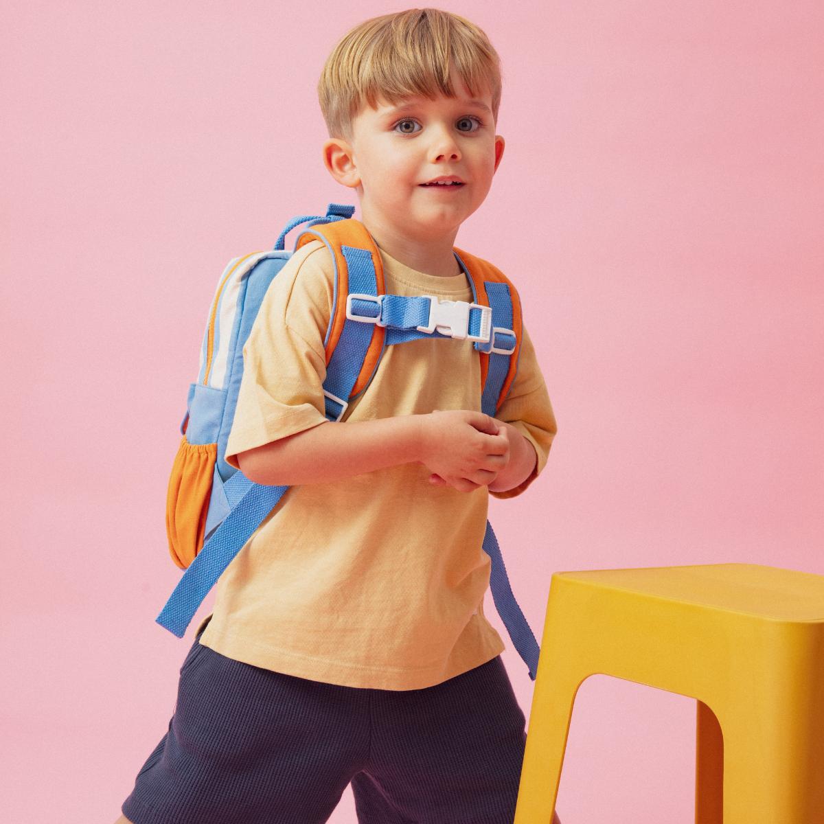 sac-à-dos-enfant-adulte-papa-maman-chamaye-assorti-parent-enfant-sac-papa-fils-cadeau-fete-des-peres-sac-mere-fille-cadeau-naissance-maman-matchy-matchy-cadeau-original-famille-broderie-motif-rentreescolaire-around-the-world