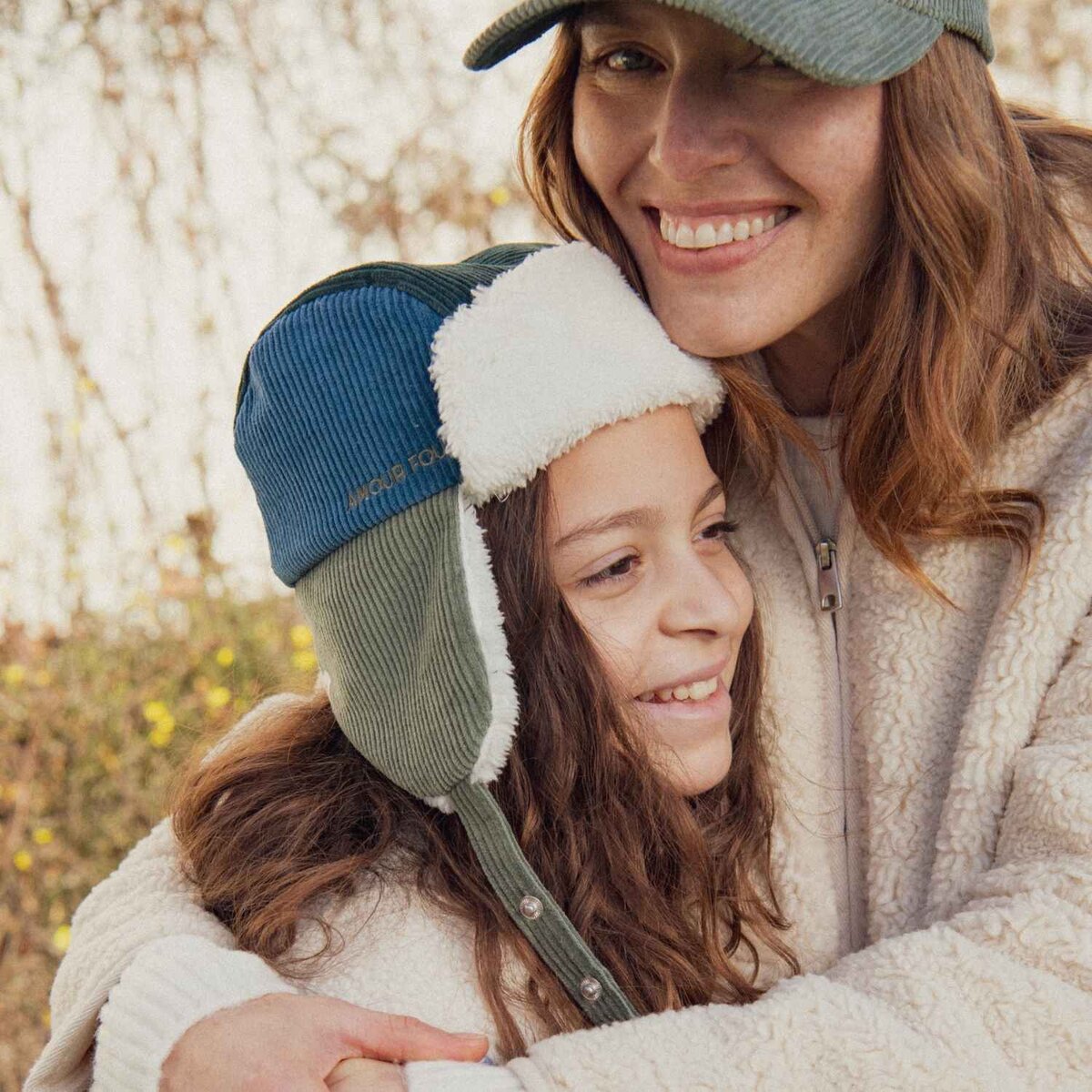 chapka-bebe-enfant-chamaye-assorti-papa-maman-enfant-casquette-papa-fils-cadeau-fete-des-peres-casquette-mere-fille-cadeau-naissance-maman-bebe-cadeau-original-famille-casquette-personnalisable-broderie-amour-fou-vert