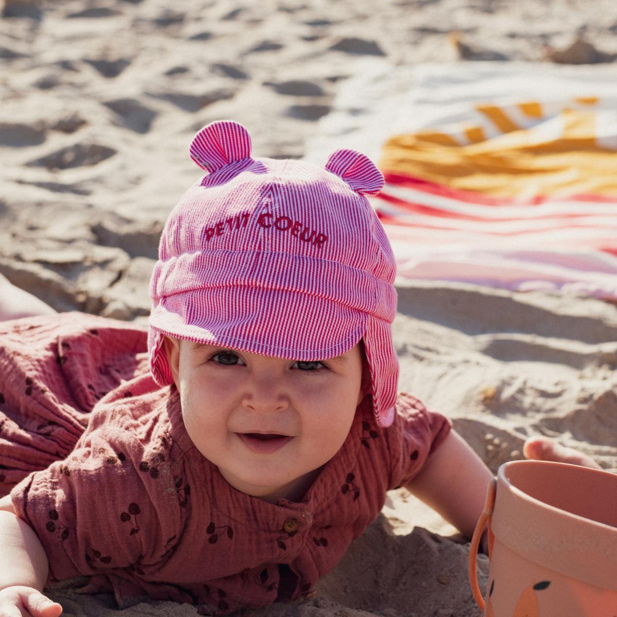 chapeau-soleil-bebe-enfant-parent-chamaye-assorti-papa-maman-enfant-trousse-papa-fils-cadeau-naissance-maman-bebe-cadeau-original-famille-chapeau-personnalisable-broderie-petit-coeur