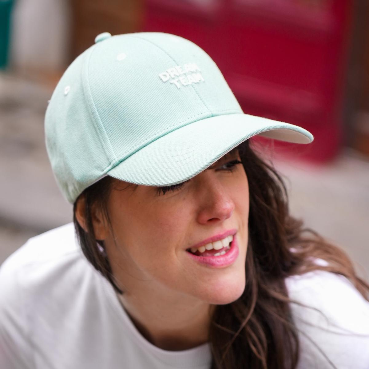 casquette-bebe-enfant-parent-chamaye-assorti-papa-maman-enfant-casquette-papa-fils-cadeau-fete-des-peres-casquette-mere-fille-cadeau-naissance-maman-bebe-cadeau-original-famille-casquette-personnalisable-broderie-dream-team