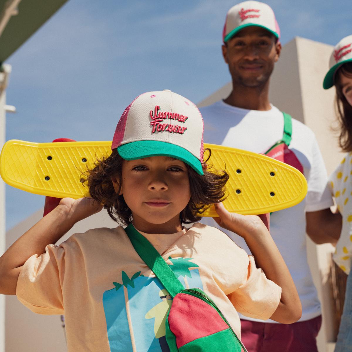 casquette-summer-forever-bebe-enfant-parent-chamaye-assorti-papa-maman-enfant-casquette-papa-fils-cadeau-naissance-maman-bebe-cadeau-original-famille-casquette-personnalisable-broderie