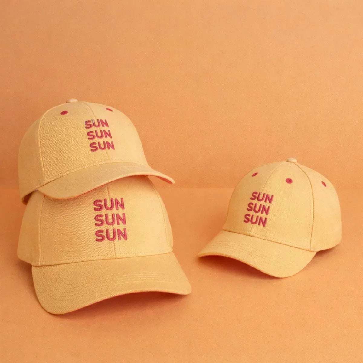 casquette-bebe-enfant-parent-chamaye-assorti-papa-maman-enfant-casquette-papa-fils-cadeau-fete-des-peres-casquette-mere-fille-cadeau-naissance-maman-bebe-cadeau-original-famille-casquette-personnalisable-broderie-sun-sun-sun