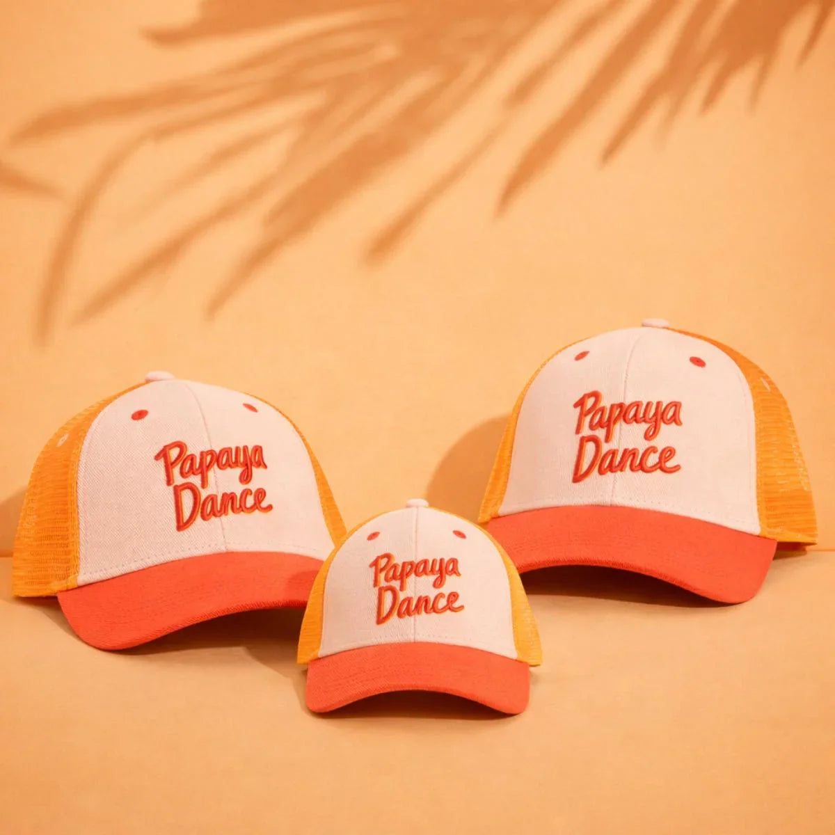 casquette-bebe-enfant-parent-chamaye-assorti-papa-maman-enfant-casquette-papa-fils-cadeau-fete-des-peres-casquette-mere-fille-cadeau-naissance-maman-bebe-cadeau-original-famille-casquette-personnalisable-broderie-trucker-papaya-dance