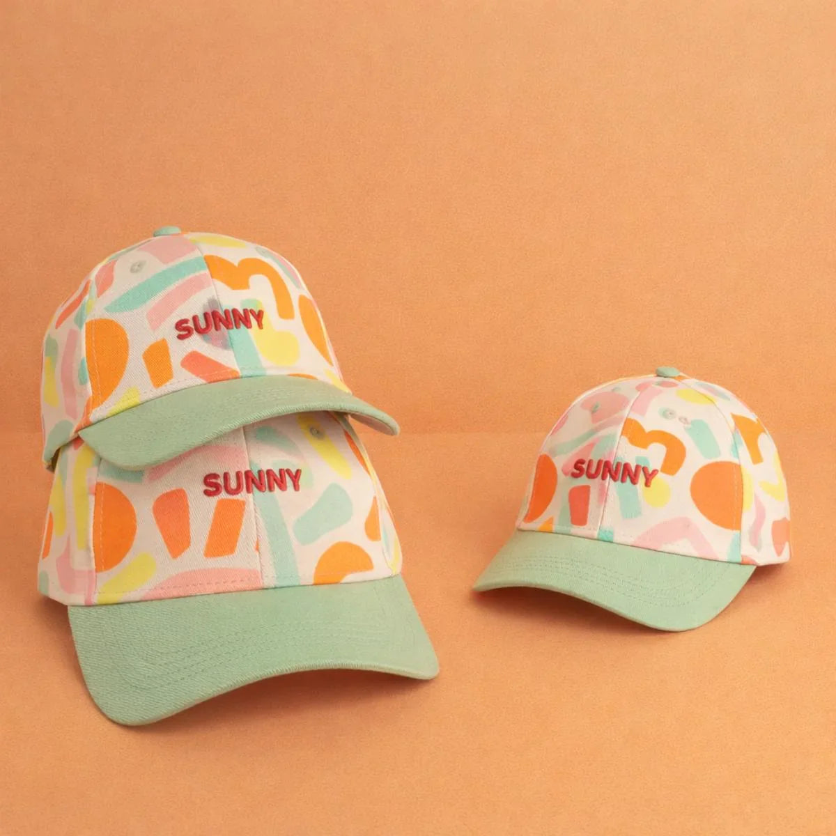 casquette-bebe-enfant-parent-chamaye-assorti-papa-maman-enfant-casquette-papa-fils-cadeau-fete-des-peres-casquette-mere-fille-cadeau-naissance-maman-bebe-cadeau-original-famille-casquette-personnalisable-broderie-sunny