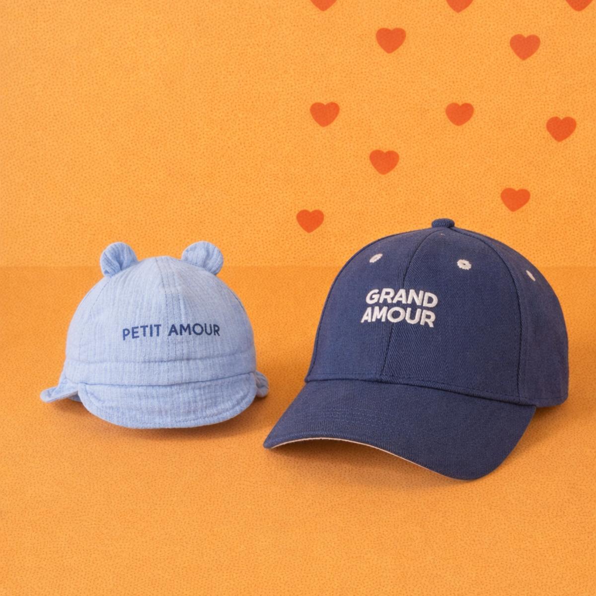 chapeau-bebe-enfant-soleil-chamaye-assorti-papa-maman-enfant-casquette-papa-fils-cadeau-fete-des-peres-casquette-mere-fille-cadeau-naissance-maman-bebe-cadeau-original-famille-casquette-personnalisable-broderie-petit-amour