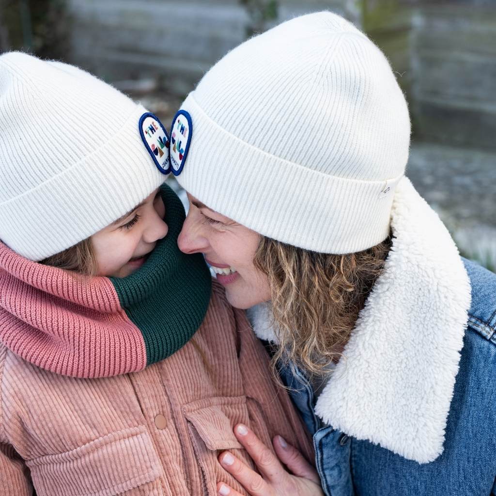 bonnet-bebe-enfant-papa-maman-chamaye-assorti-parent-enfant-bonnet-papa-fils-cadeau-fete-des-peres-bonnet-mere-fille-cadeau-naissance-maman-bebe-matchy-matchy-cadeau-original-famille-broderie-the-gang