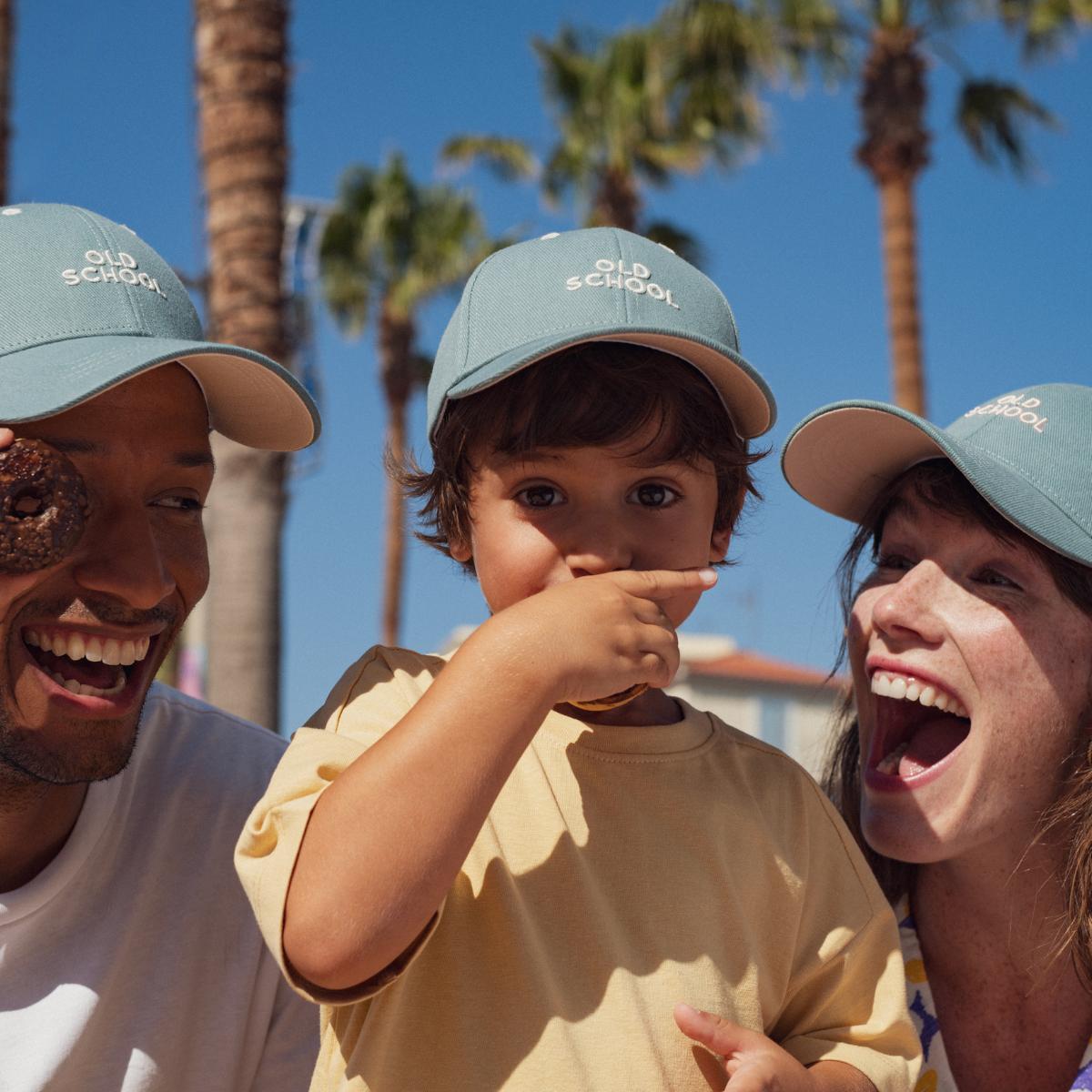 casquette-old-school-bebe-enfant-parent-chamaye-assorti-papa-maman-enfant-cabas-papa-fils-cadeau-naissance-maman-bebe-cadeau-original-famille-personnalisable-broderie