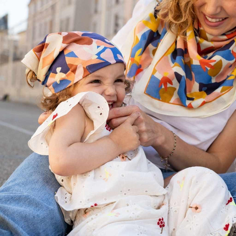 foulards-mere-fille-chamaye-cadeau-maman-fete-des-meres-cadeau-jeune-maman-bebe-marque-ecoresponsable-cadeaux-famille-noel-cadeau-maman-trendy
